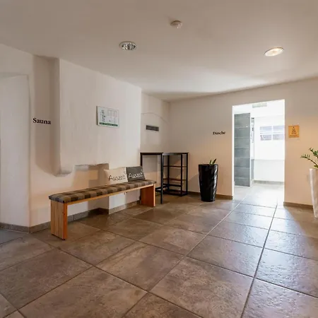 Tauern Mitterwirt 212 *