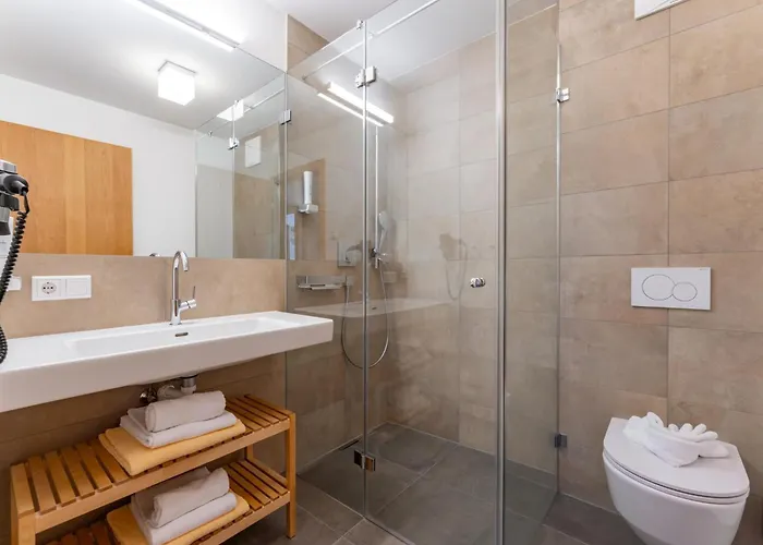 Tauern Mitterwirt 212 *